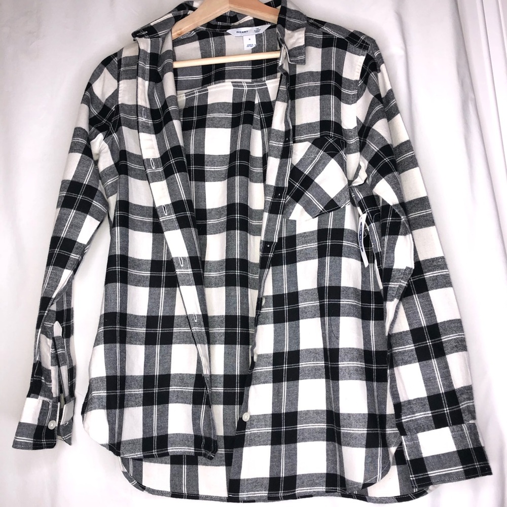 never worn, tags attached button down long sleeve